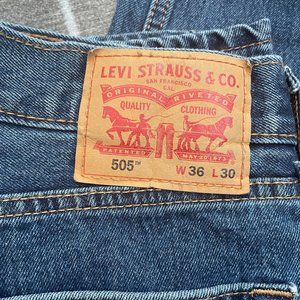 NWOT Mens Levis 505 jeans